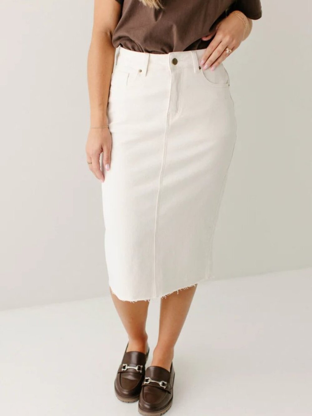 NWT Parker High Waist Raw Edge Denim Skirt, Ivory, Size 6, Main Street Exchange